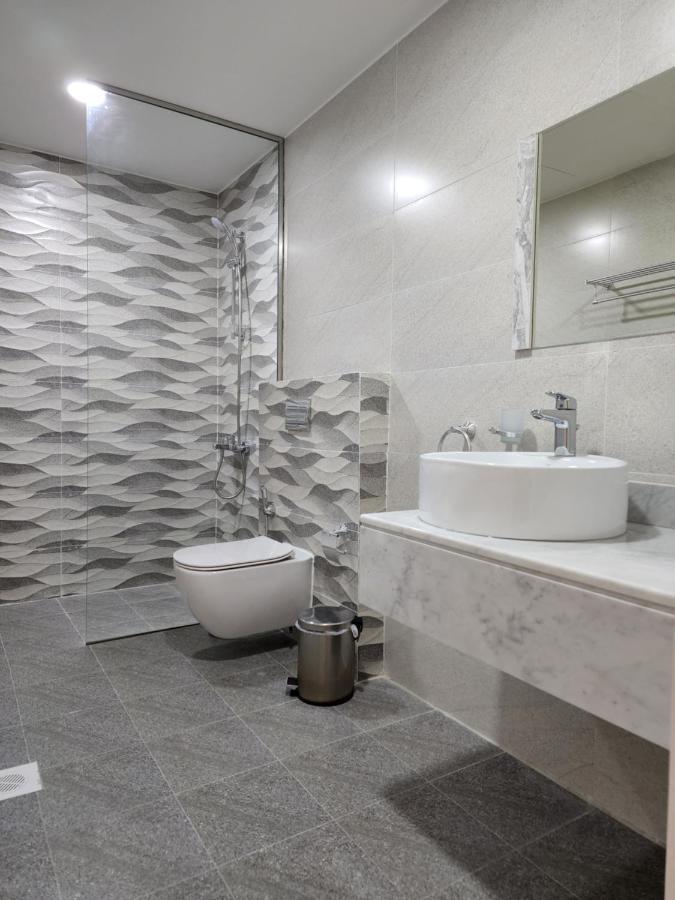 Imperial Suites Hotel Манама Экстерьер фото